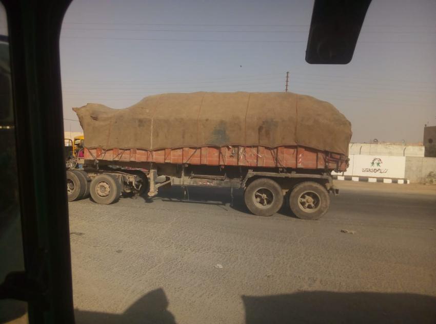 امانة عمان تمنع شاحنات نقل نفايات بلدية الزرقاء من دخول الغباوي