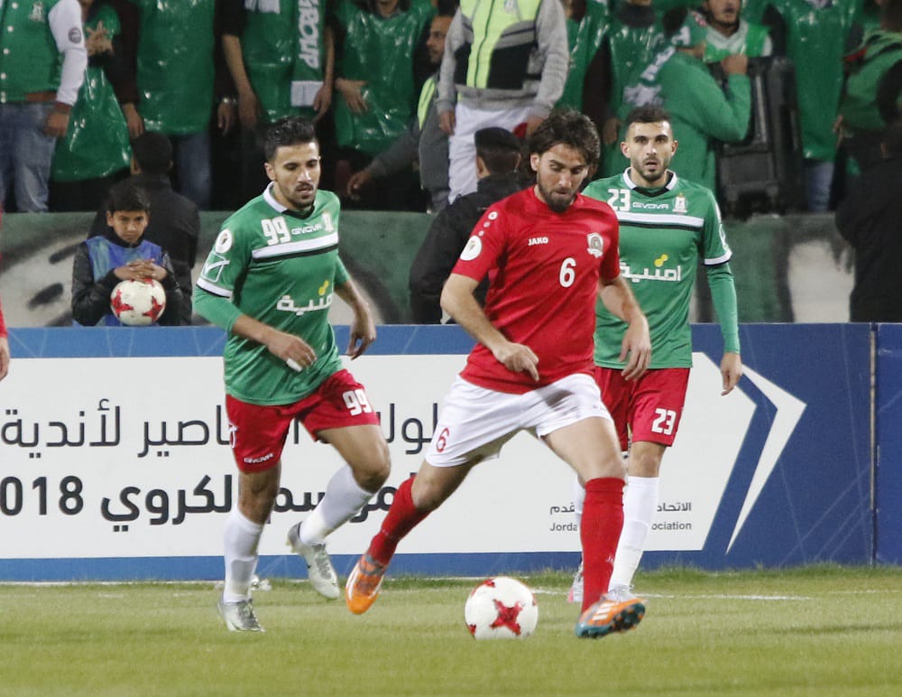 الجزيرةيواصل الصدارة ويتغلب على الوحدات.