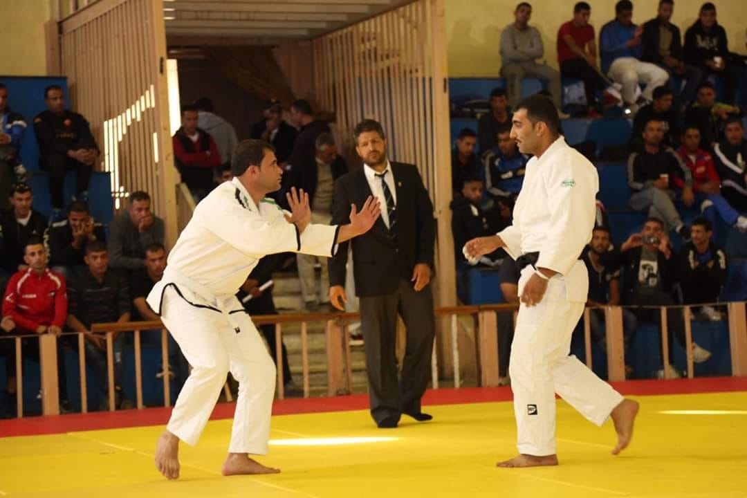 المديرية العامة لقوات الدرك تتوج أبطال بطولاتها السنوية.