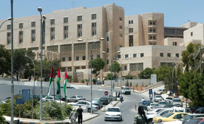 مستشفى البشير يشكل لجنة تحقيق وفاة توأم قبل ولادتهما بساعات