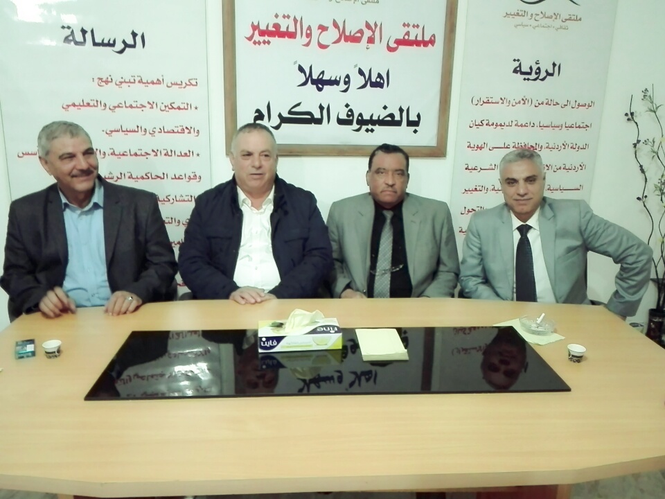 ندوه حوارية حول الاعلام ومنصات التواصل الاجتماعي في ملتقى التغيير والاصلاح الاعلامي شاكر المحارمة.