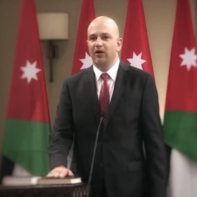 مثنى الغرايبة ..أول وزير اتصالات على مستوى العالم يقوم باتاحه حسابه للصم بلغة الإشارة