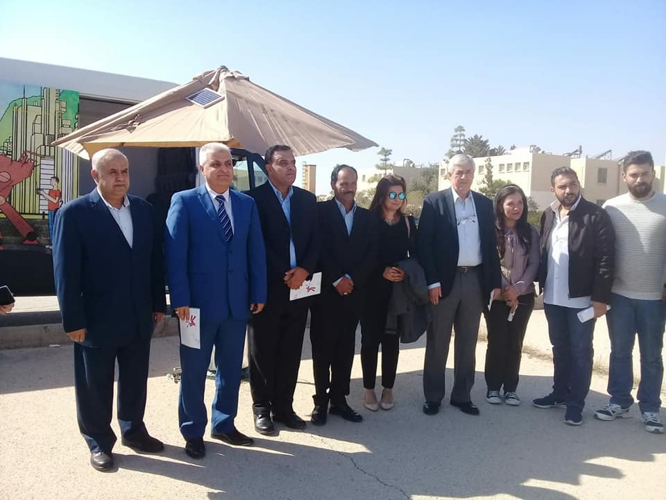 بالصور….مشروع مظلة طاقة شمسية بـجامعة “ال البيت”