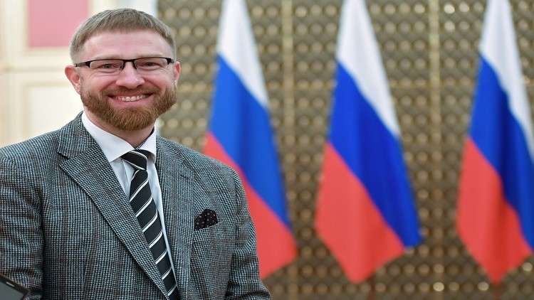 واشنطن تفرج عن صحفي روسي