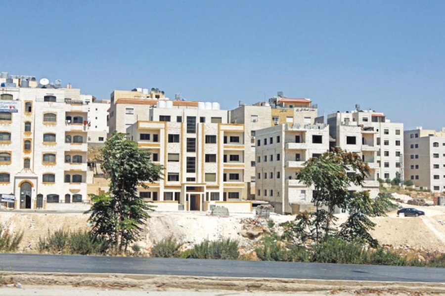 العمري يطالب الحكومة بالتدخل سريعاً لحل مشكلات العقار