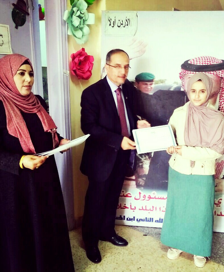 زيارة مدير التربية والتعليم للواء البادية الشمالية الغربية لمدرسة زملة الطرقي الثانوية للبنات.