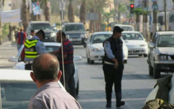 بالفيديو ...حملة مرورية على مخالفات تركيب الاضافات الضوئية والصوتية على المركبات