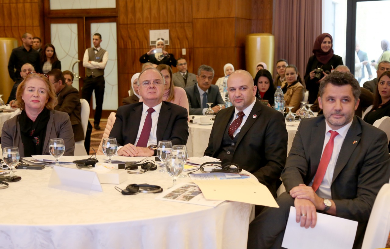 اطلاق المجالس الوطنية للمهارات القطاعية في اللوجستيات والإتصالات وتكنولوجيا المعلومات.