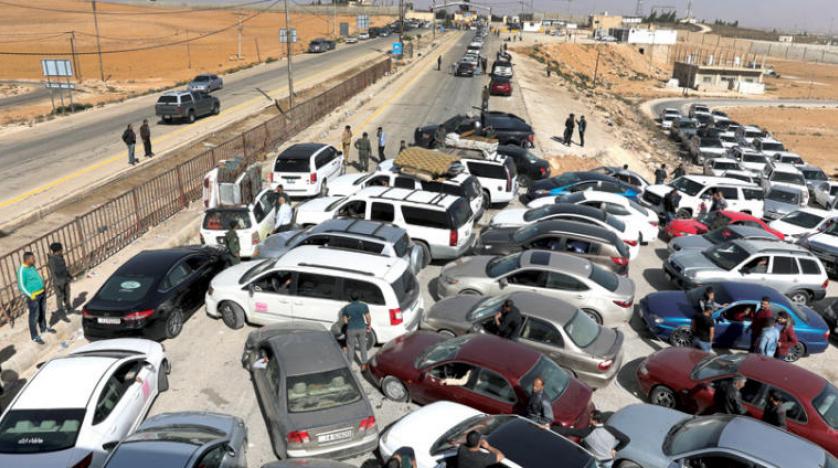 الأردنيون يتسوقون في دمشق .. مع صعوبة إنهاء جمود الأسواق