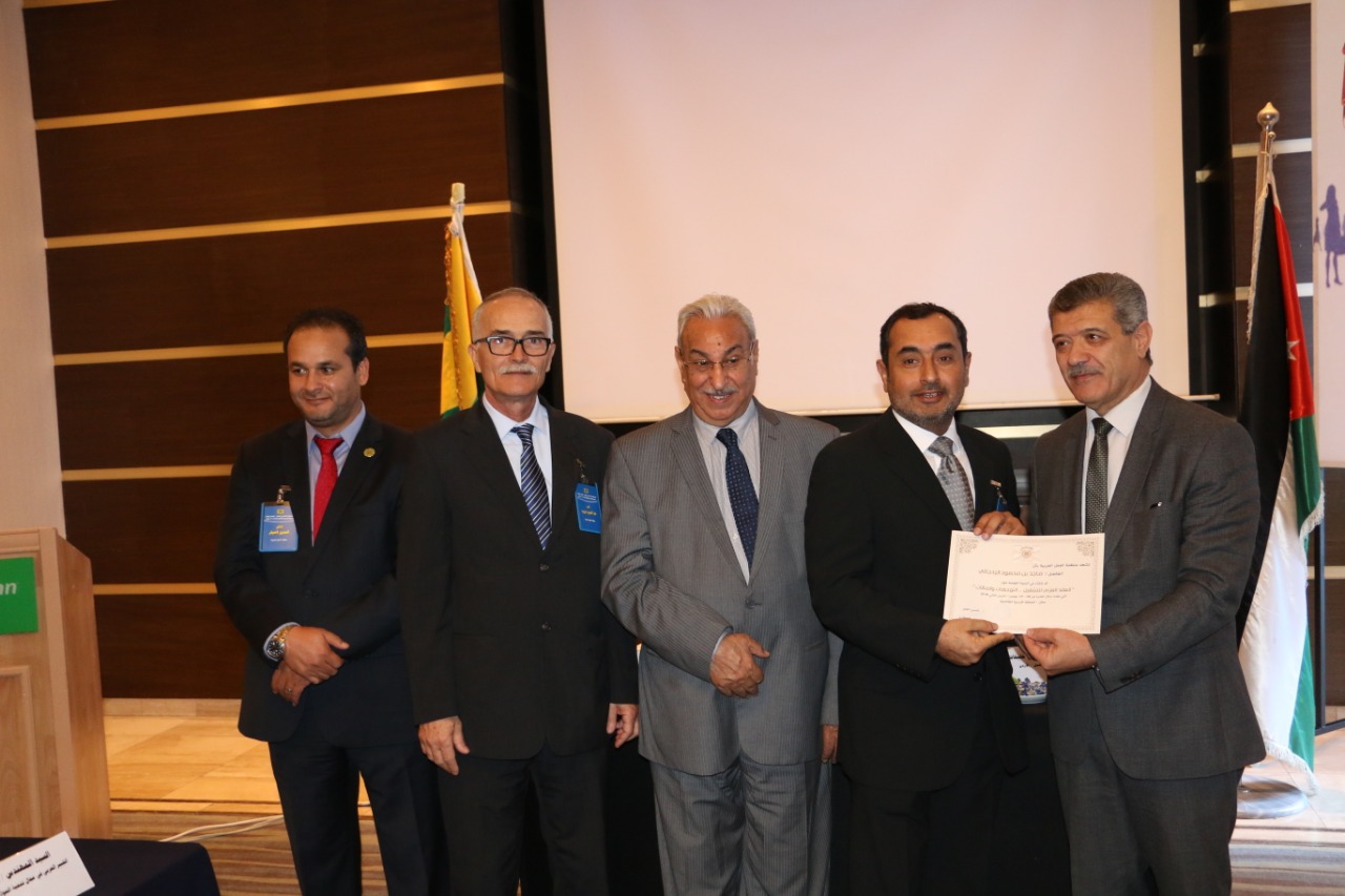 الندوة القومية حول العقد العربي للتشغيل  تخرج بعدد من التوصيات.