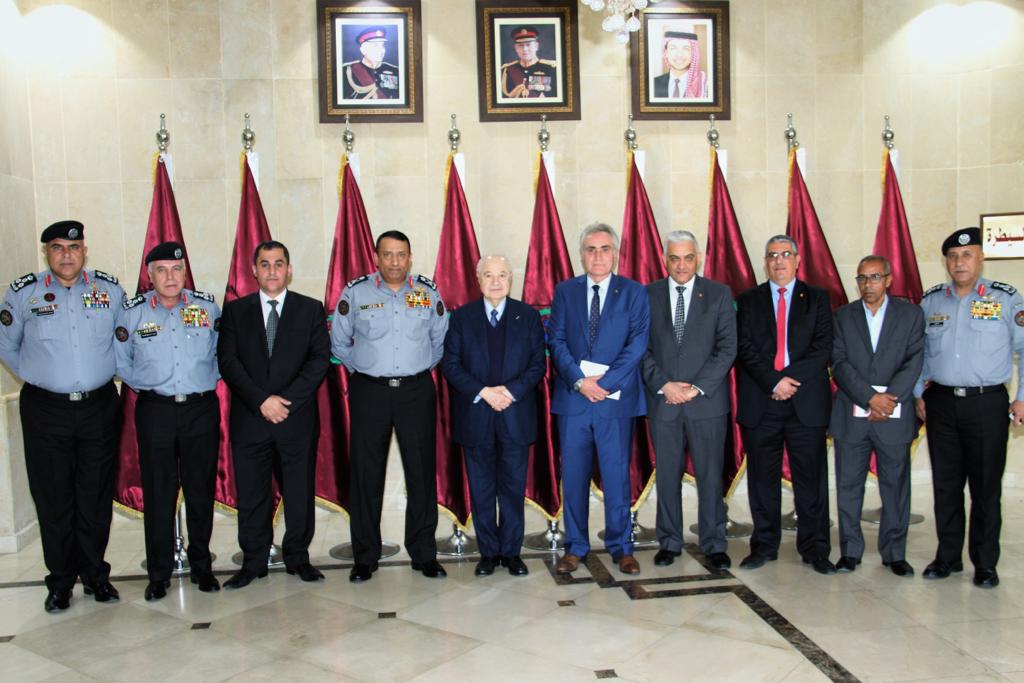 المدير العام لقوات الدرك يستقبل أبو غزالة