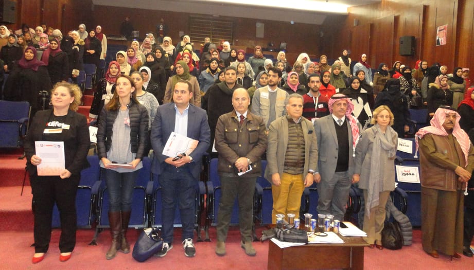 تدريب 270 سيدة اردنية وسورية على برنامج خياطة في سحاب