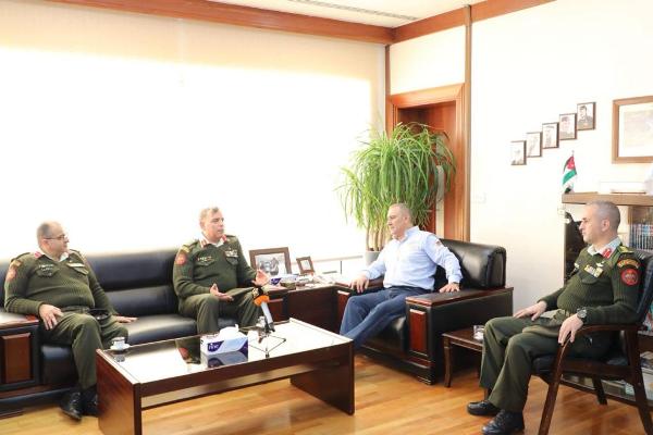 مدير عام الخدمات الطبية الملكية يبحث مع رئيس مفوضية العقبة الاقتصادية تعزيز آفاق التعاون