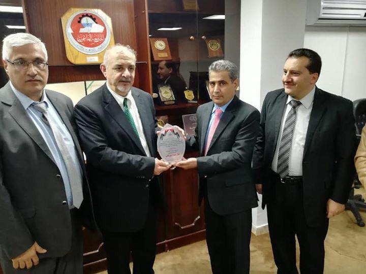 وفد من طلبة مدارس تربية الزرقاء الثانية  يزور الجامعة الهاشمية.. صور