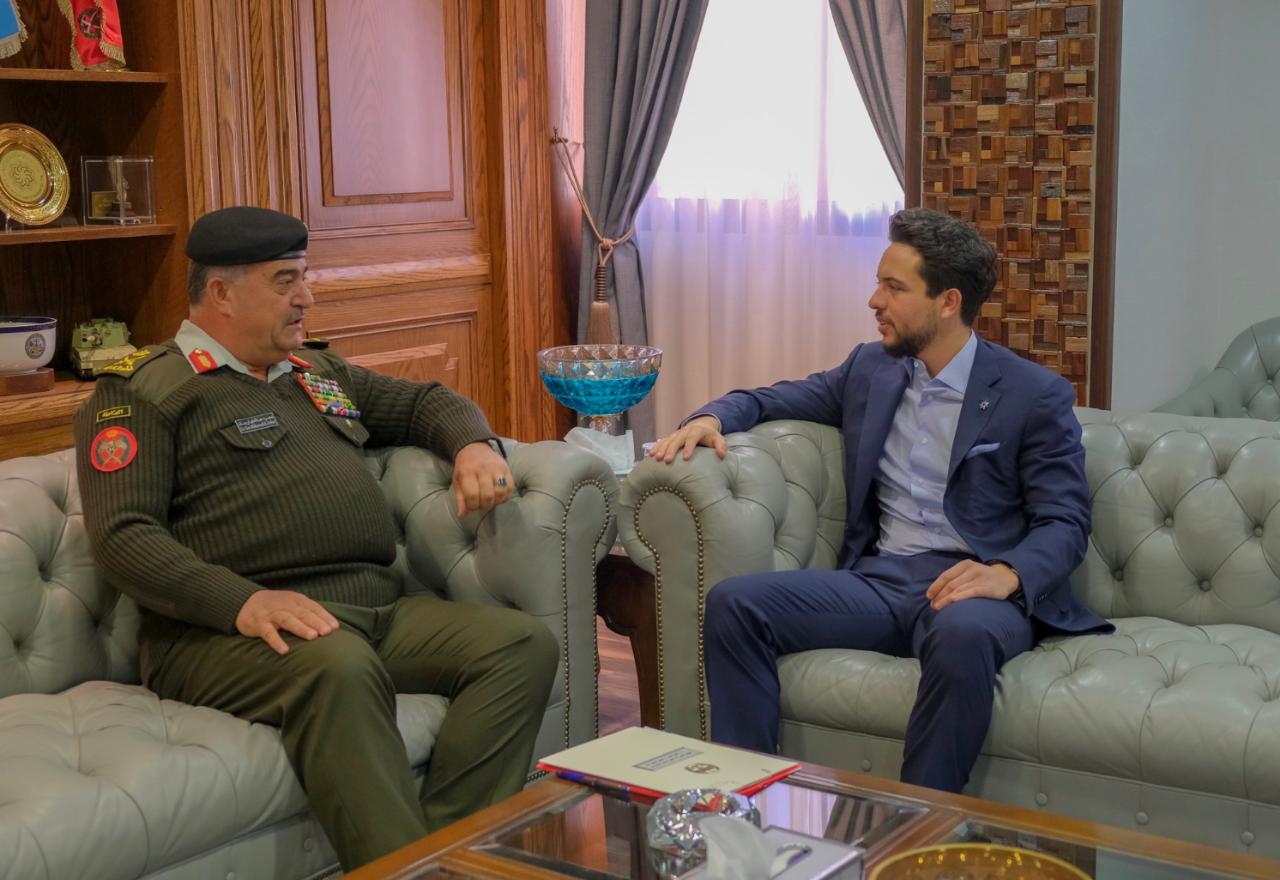 نائب جلالة الملك ولي العهد يزور القيادة العامة للقوات المسلحة