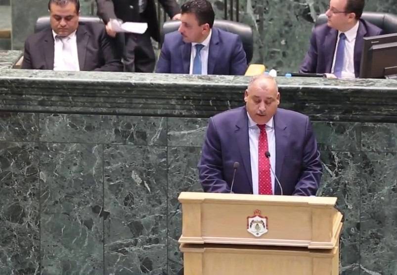 مازن القاضي بجلسة الموازنة: ليس لدى الحكومة حلولًا سحرية