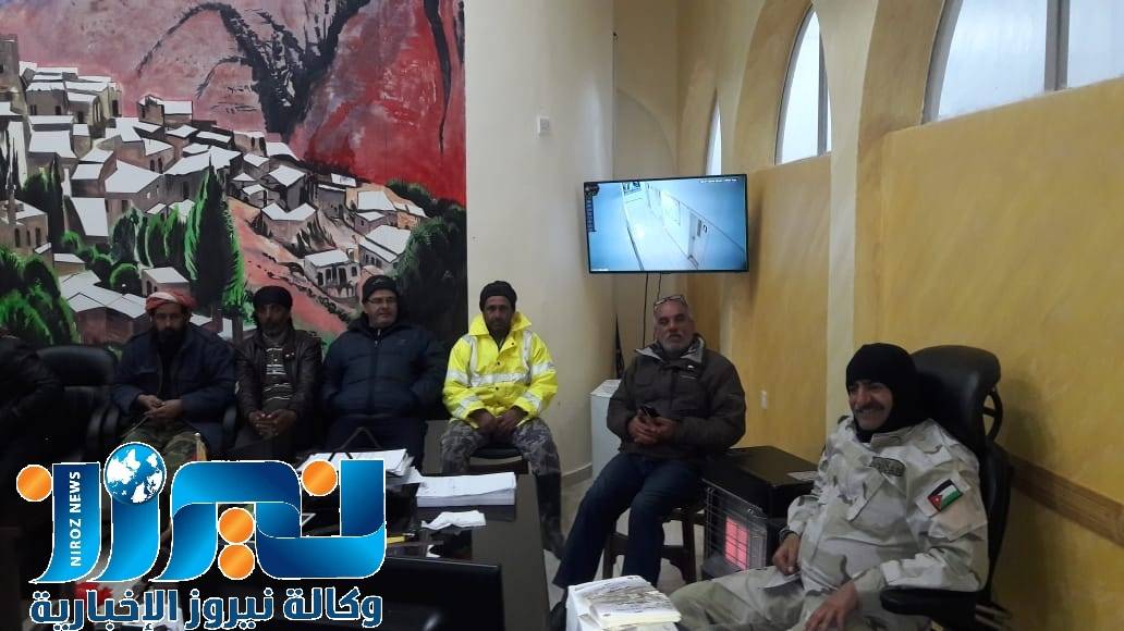 الخوالدة لــ نيروز الاخبارية يؤكد جاهزية البلدية وكوادرها للتعامل مع الظروف الجويه المتوقعة...صور