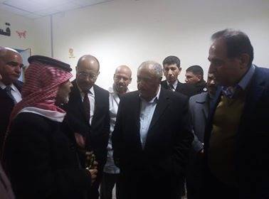 الزبن :  يؤكد على توفر الامكانات  لتلبية احتياجات المستشفيات لتنهض بدورها على افضل وجه .