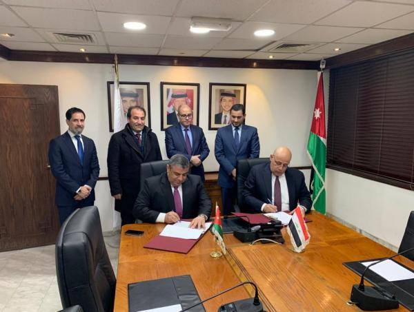 العراق توافق على معاملة المقاول الاردني معاملة المقاول العراقي