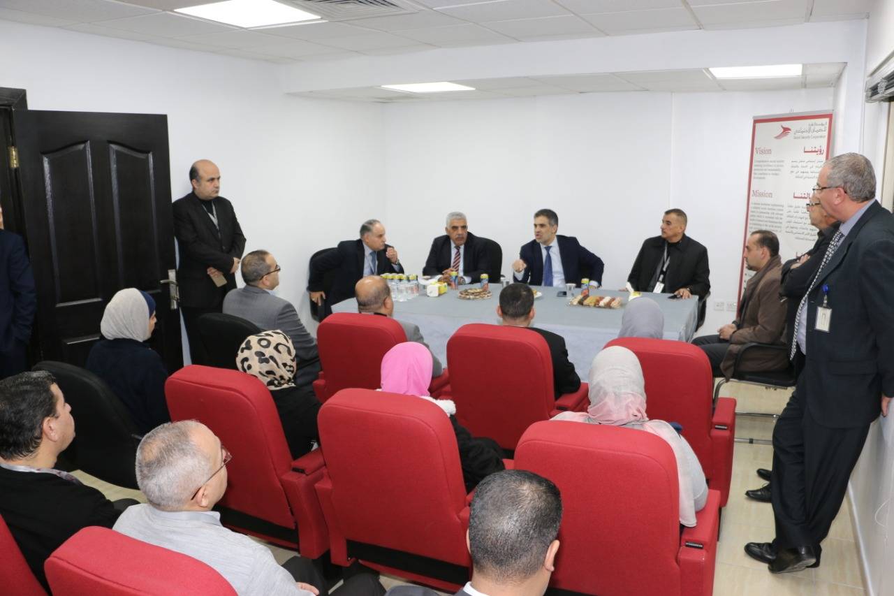 الرحاحلة يعلن بدء تطبيق نظام إدارة الجودة العالمية الأيزو 9001:2015 في فرع ضمان جبل الحسين