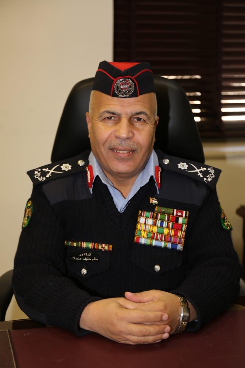 اللواء سالم عليمات يوجه رسالة بعد احالته على التقاعد ... صور