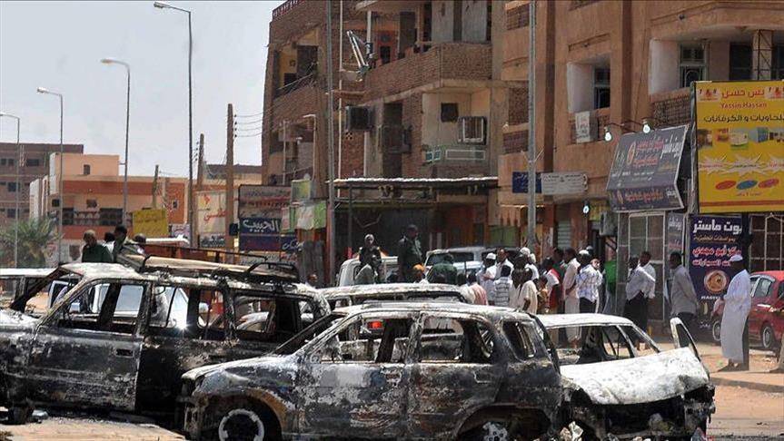 مذكرات توقيف بحق 38 صحفيا وناشطا إلكترونيا في السودان