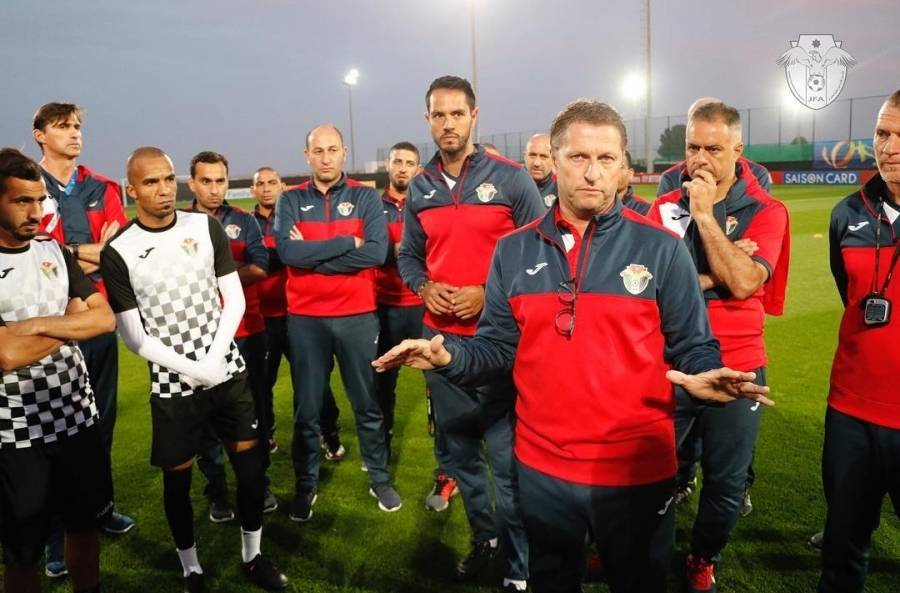 المنتخب الوطني يواصل استعداداته للموقعة المنتظرة امام فيتنام