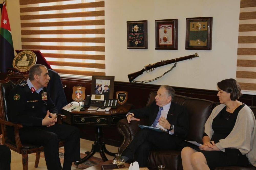 الحمود يلتقي  المبعوث الخاص للأمين العام للأمم المتحدة