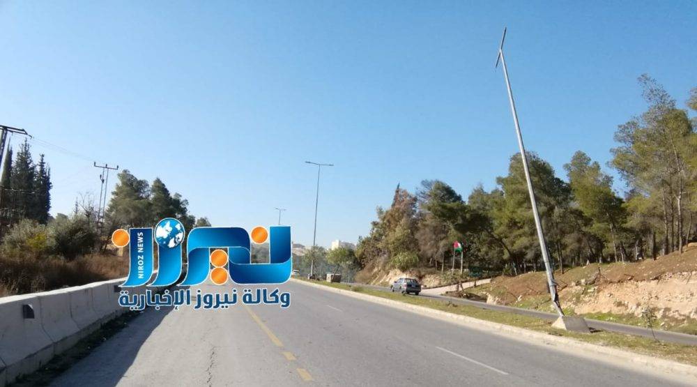 عامود كهرباء على طريق ياجوز مقابل غابة شهداء سلاح الاسلكي معرض للسقوط
