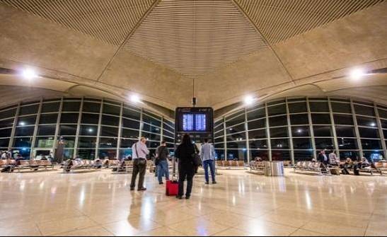 وزير الداخلية يقرر اعفاء التونسيين من رسوم تاشيرة الدخول للأردن