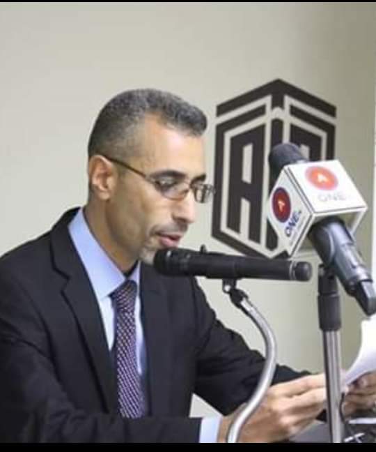 دكتور طفيلي ينطلق سيرا على الاقدام من غرندل وصولا للديوان الملكي لرفع الظلم عنه بعد ان قابل مسؤولين ولم ينصفه أحد.