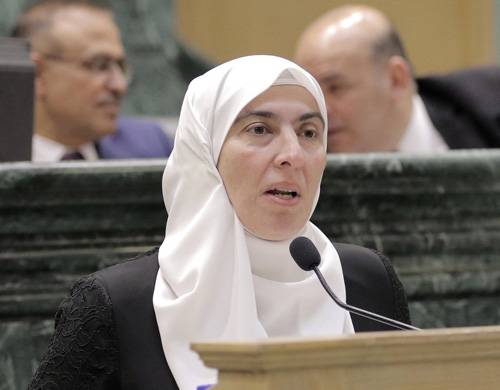 بالوثيقة ...النائب ديمه طهبوب توصي اقربائها التبرع بقرنياتها حال وفاتها