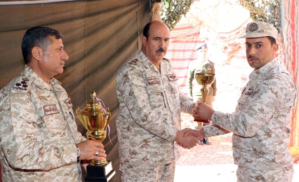 بالصور... الدفاع الجوي الميداني الملكي يعقد ندوة المراجعة والنقد الذاتي للعام التدريبي 2018