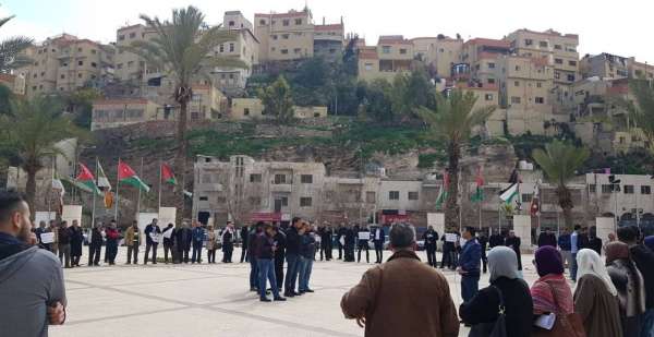 اعتصام امام امانة عمان للمطالبة بوقف العمل بنظام الابنية لمدينة عمان