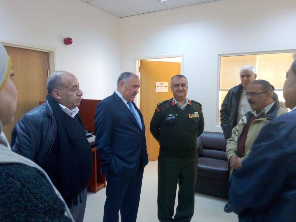 الزبن : يتفقد الجلسة الاولى لامتحان المجلس الطبي