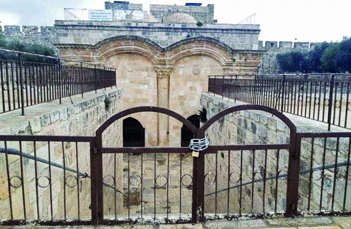 إعادة إغلاق باب الرحمة في الأقصى بأمر من نتنياهو