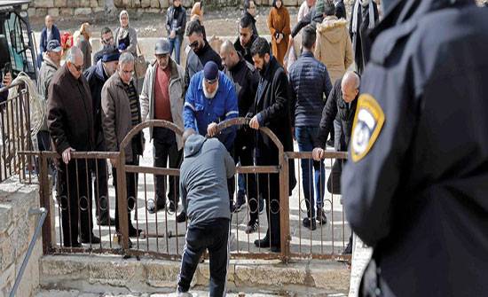 صحيفة: الاردن يتجاهل رسالة اسرائيل لتهدئة المسجد الاقصى