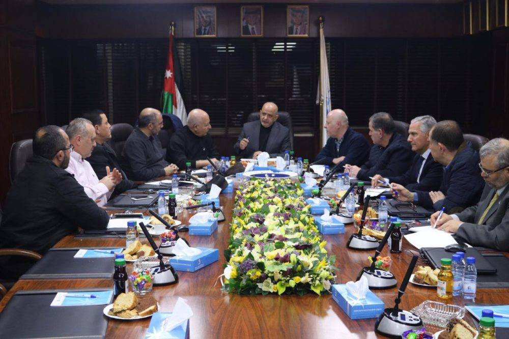 مجلس ادارة تجارة عمان ينهي اجتماعاً طارئاً...بماذا طالب الحكومة