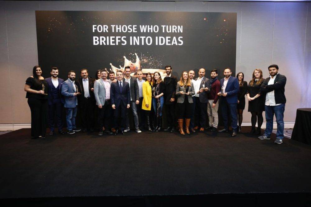 بيكاسو دور يحتفل بأجمل الملصقات الإعلانية