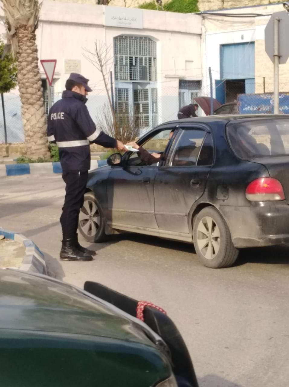 مبادرة كيف نتعامل مع الطريق في جرش