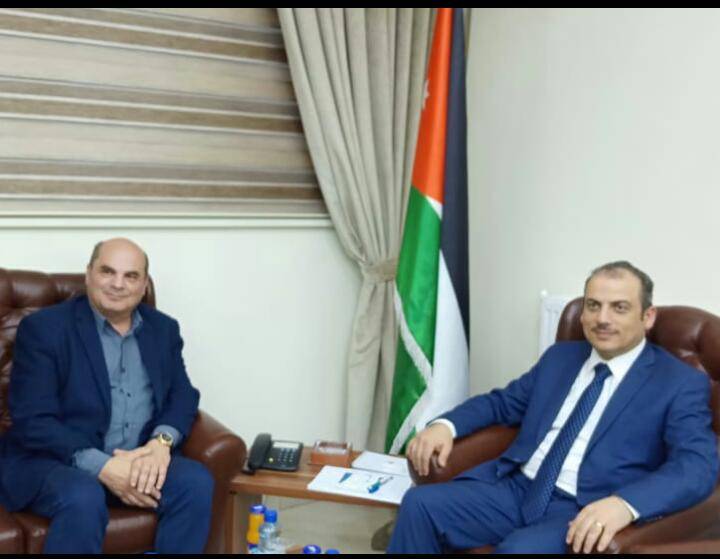 بحث التعاون بين الأبحاث العلمية الزراعية اللبنانية والبحوث الزراعية