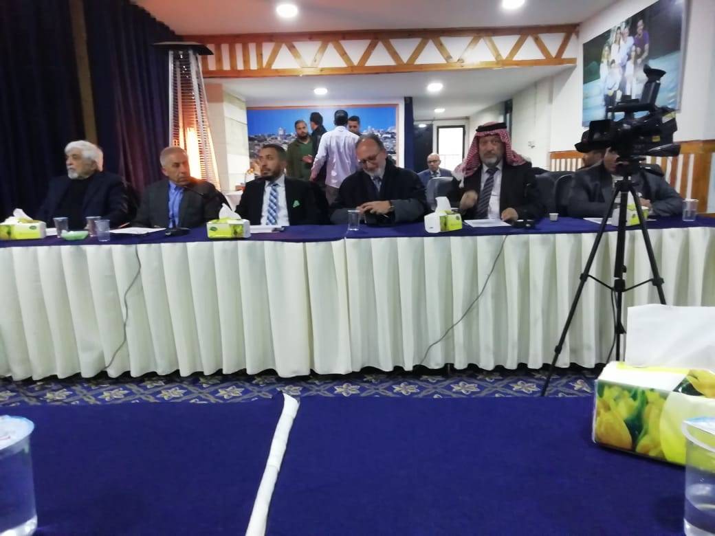 مائدة مستديرة برعاية وزير الشؤون السياسية والبرلمانية...صور