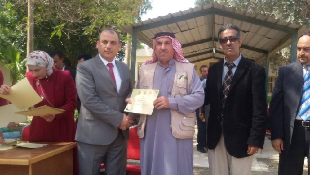 المركز الوطني للبحوث الزراعية يوقع اتفاقيات لدعم مزارعي الأغوار وتسليمهم خلاطات الكمبوست