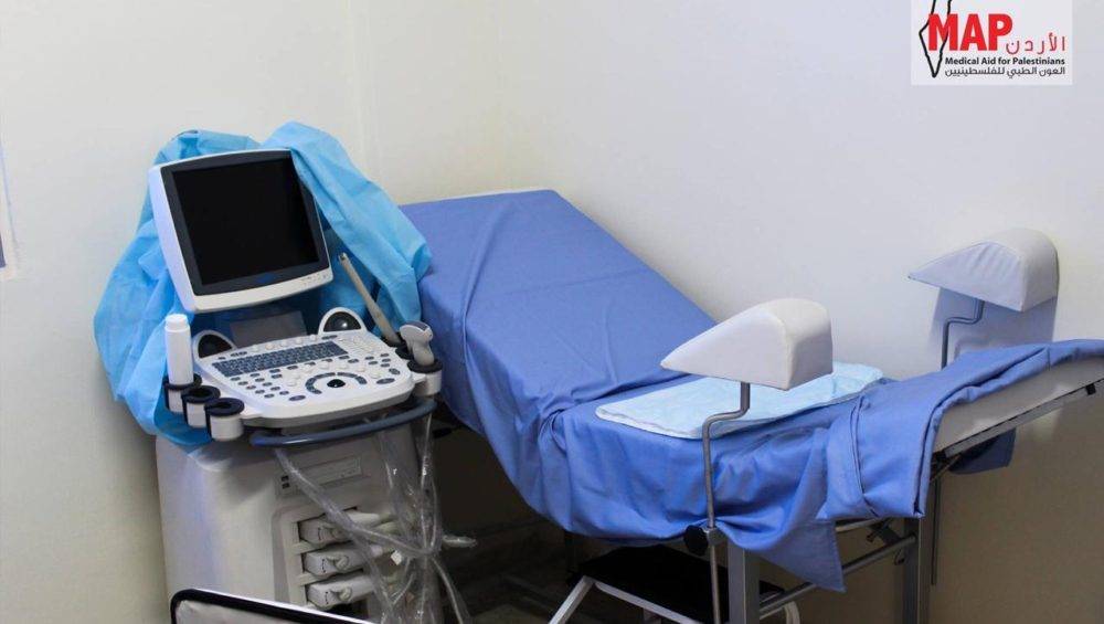 الجمعية الأردنية للعون الطبي للفلسطينين تقيم  يوم طبي مجاني في مخيم الطالبية