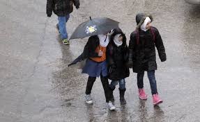 منخفض قطبي يؤثر على المملكة مساء الأحد