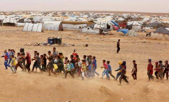 أكثر من 360 لاجئا يغادرون الركبان