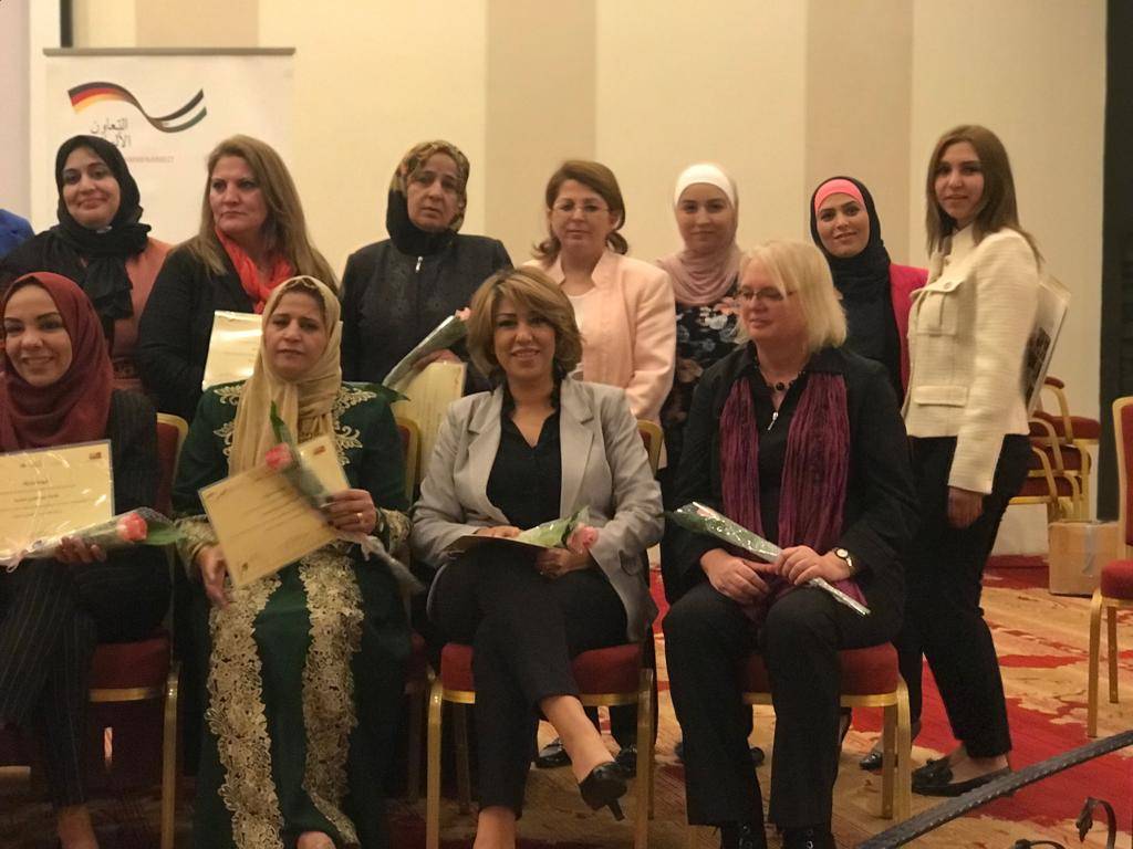 وزير التنمية السياسية   يكرم عدد من القياديات الأردنيات ضمن برنامج  ليد 