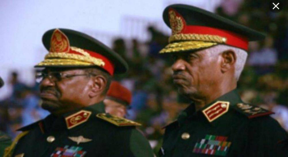 تفاصيل بيان الجيش السوداني... من هو الفريق الأول الركن عوض بن عوف