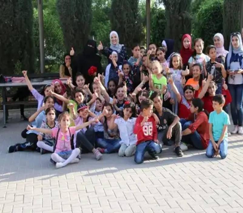شاهد  بالصور اعمال الشرق الاوسط تقيم كرنفالا احتفالياً للأيتام في رمضان