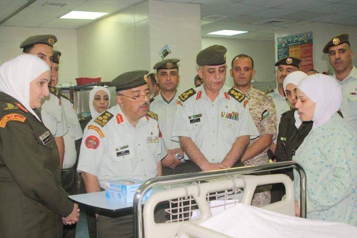 مستشفى الأمير راشد بن الحسن يقيم مأدبة إفطار لمتقاعديه